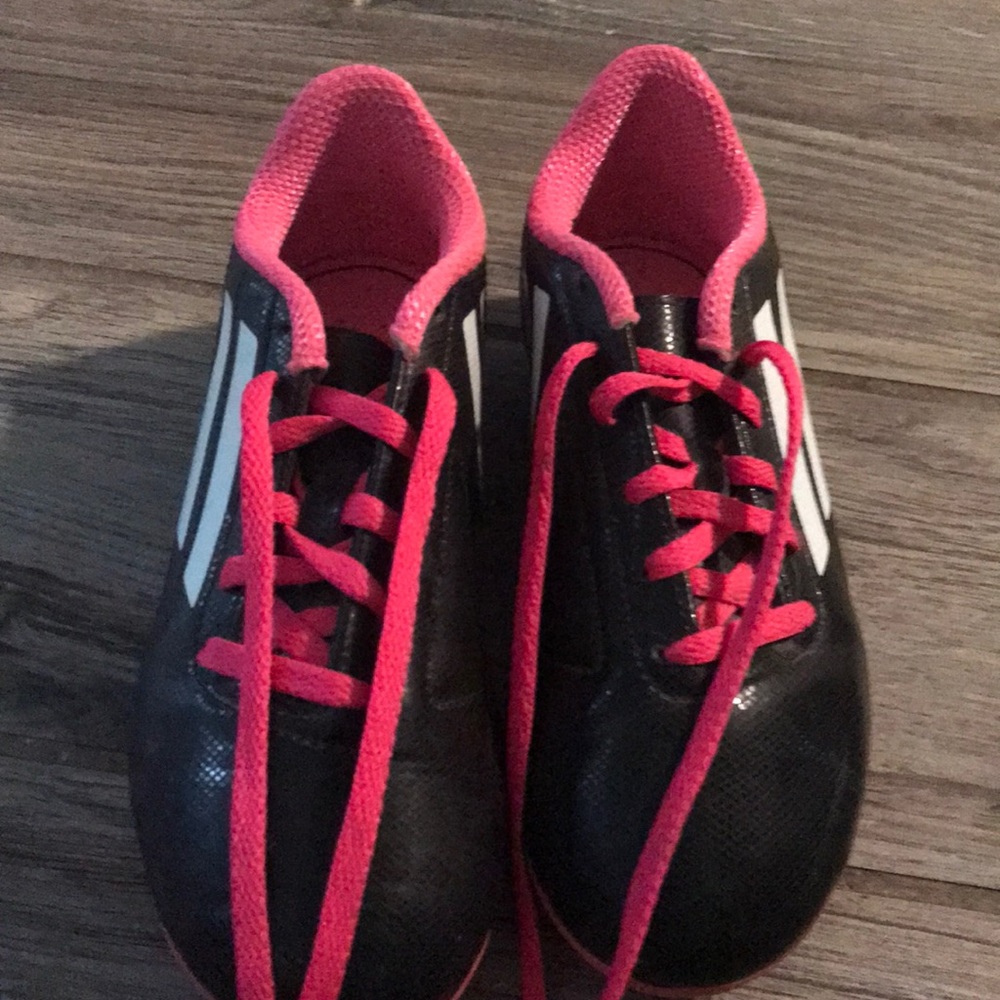 Girls adidas soccer cleats size 2 1/2